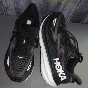 SIZE 8.5. HOKA One One Clifton 9 athletic sneakers shoes.